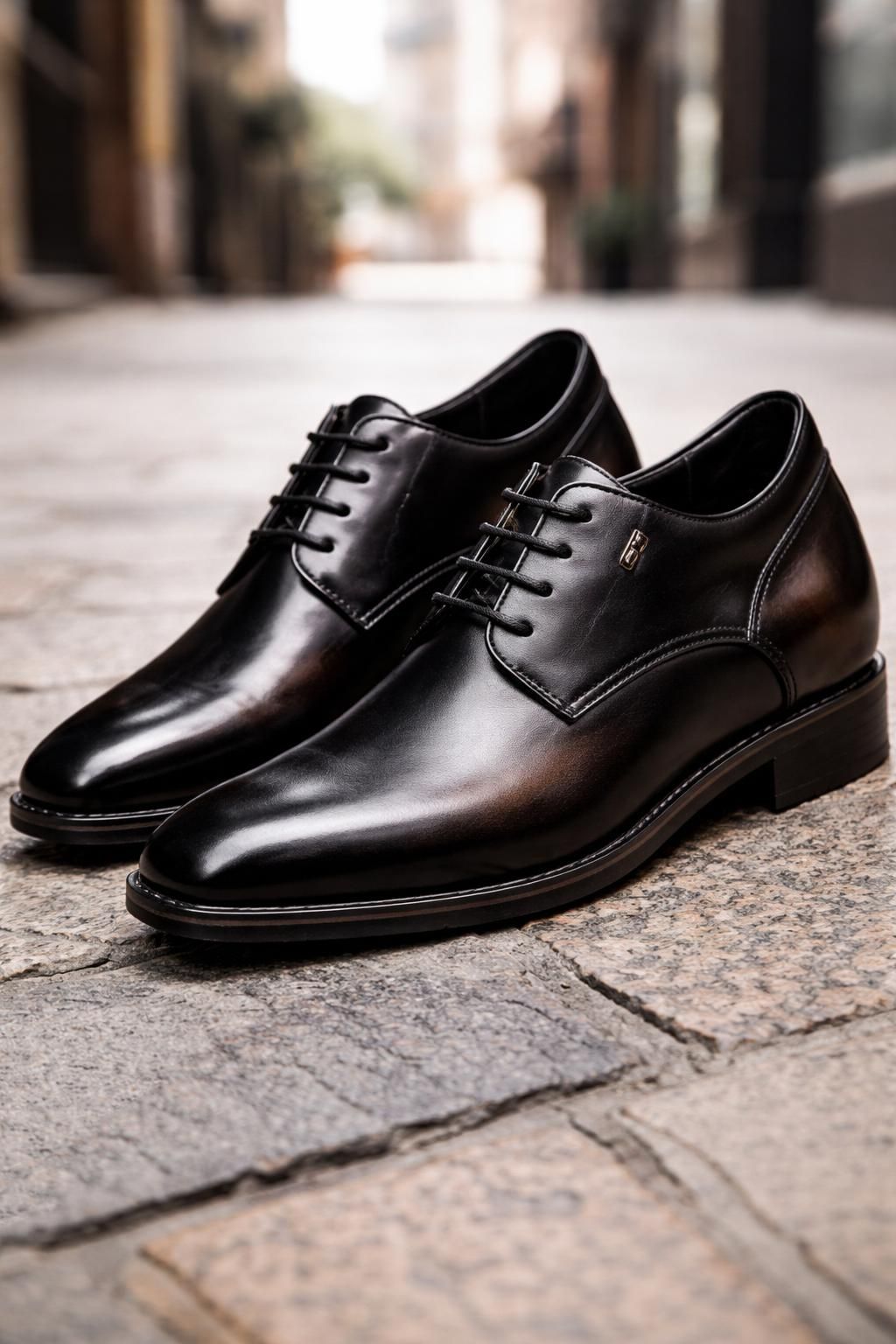 découvrez nos chaussures pour homme qui grandissent avec vos pieds, alliant élégance et confort pour un style durable et adapté à chaque étape.